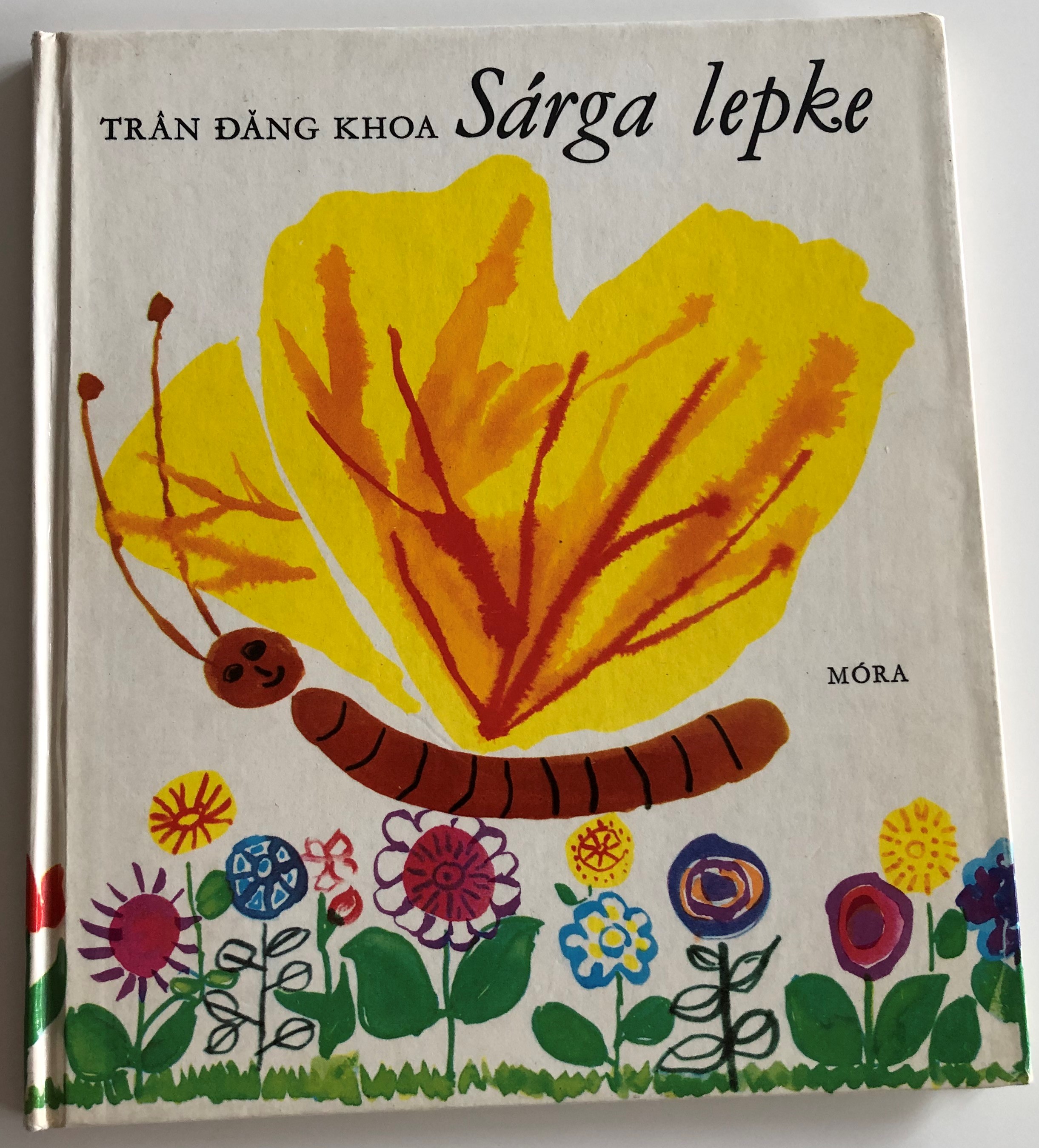 Sárga lepke by Trán Đáng Khoa 1.JPG